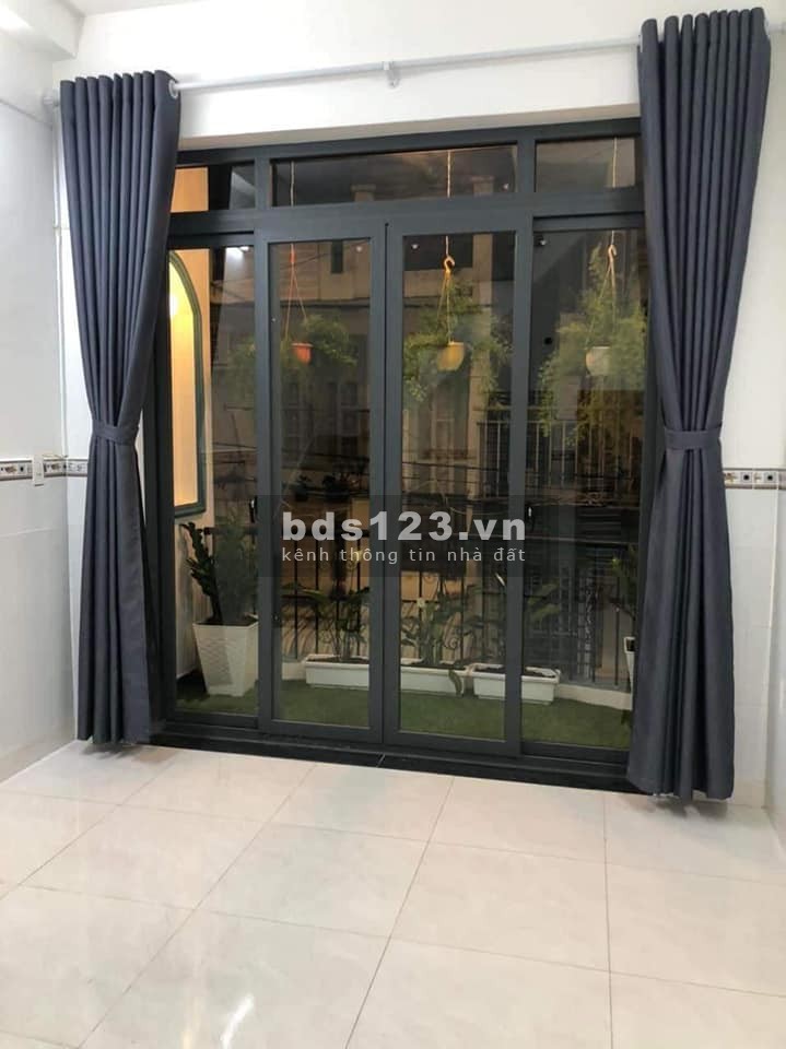 Nhà bán ngã tư Nguyễn Thị Tú ngay ngã tư Gò Mây. ( 4m x 10m ) Đường nhựa 8m.