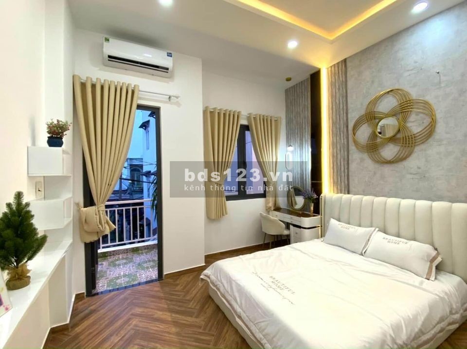 Bán nhà mới hoàn thiện, giấy tờ đầy đủ, 40m2, chính chủ, shr