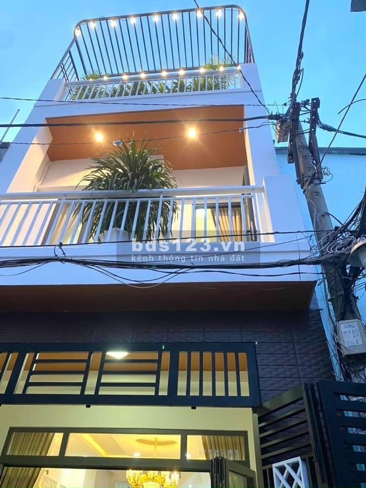 Bán nhà mới hoàn thiện, giấy tờ đầy đủ, 40m2, chính chủ, shr