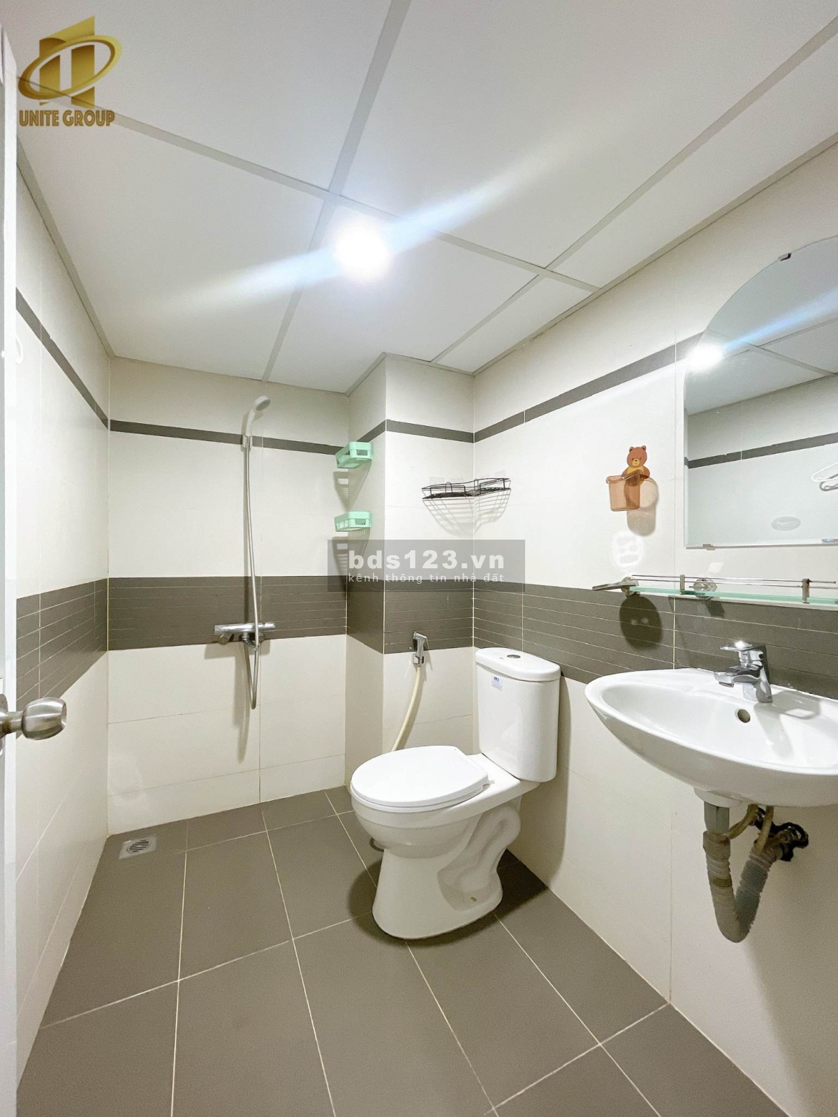 Căn hộ dịch vụ cao cấp full nội thất thuận tiện di chuyển sang quận 1, 8, 4, 5,...