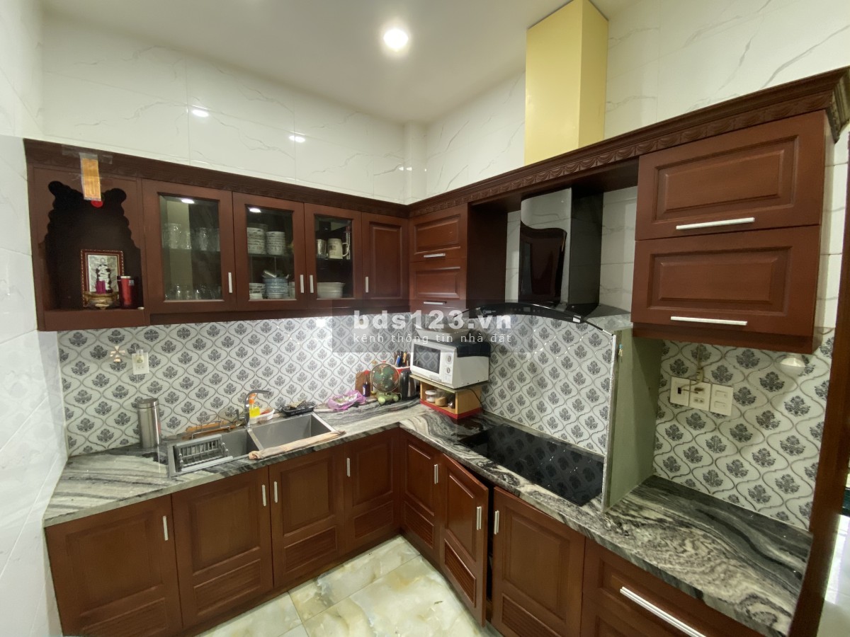 Bán Building mới xây 2 mặt tiền 75 Trần Quang Diệu, P14, Quận 3