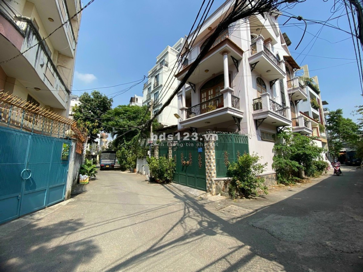 Bán nhà 3L HXH 8m đường Nguyễn Cửu Vân, P.17, BT (6x12.5m 74M GIÁ 12.9 Tỷ Góc 2 MT) View Lanmark 81
