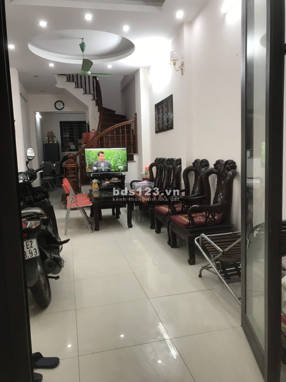Cho thuê tầng 1 - ngõ Văn Chương 2, Đống Đa, Hà Nội