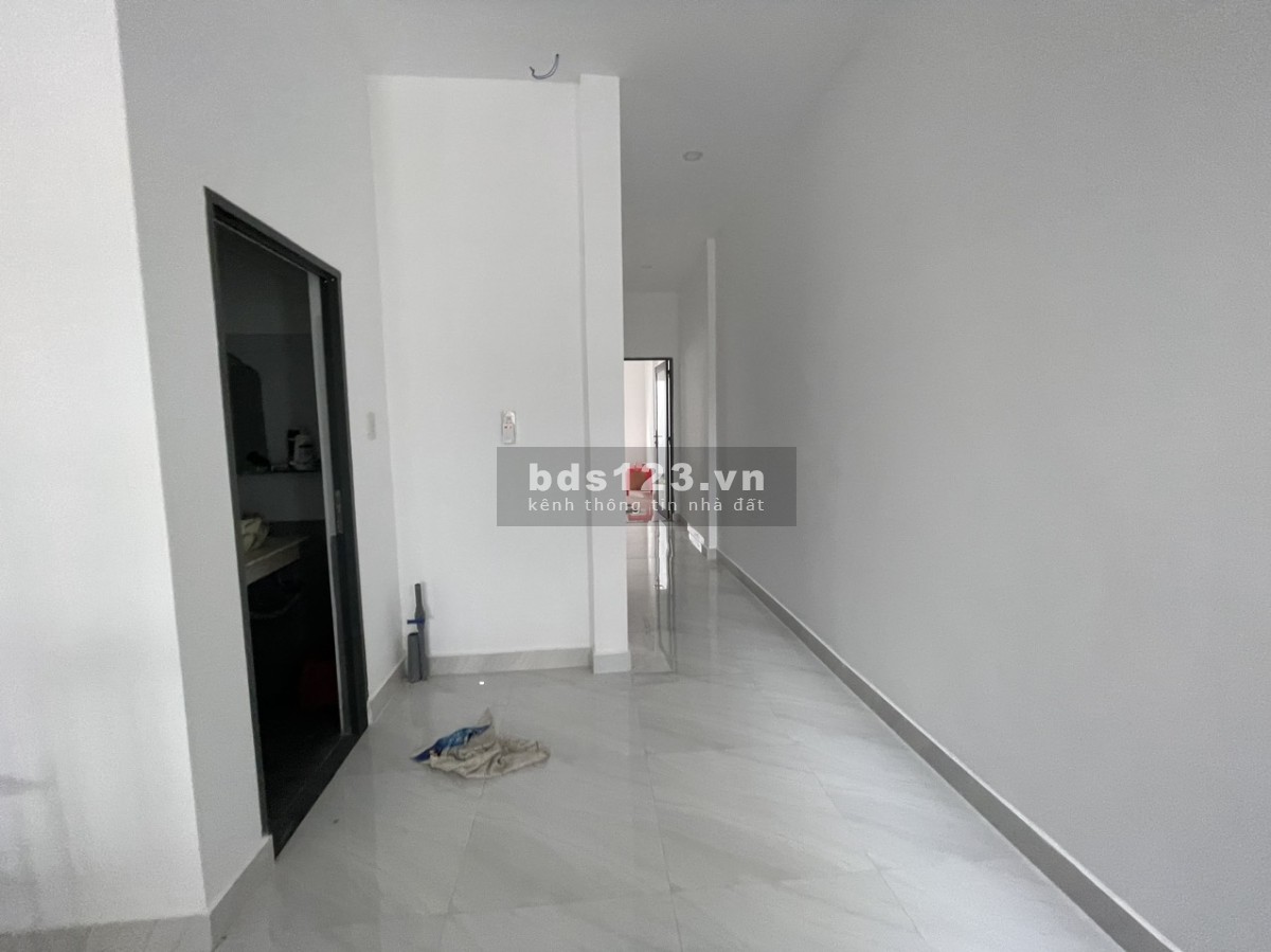 Cần tiền gấp bán nhà phường 5, dt 5x25 thổ cư, chủ quyền nhà