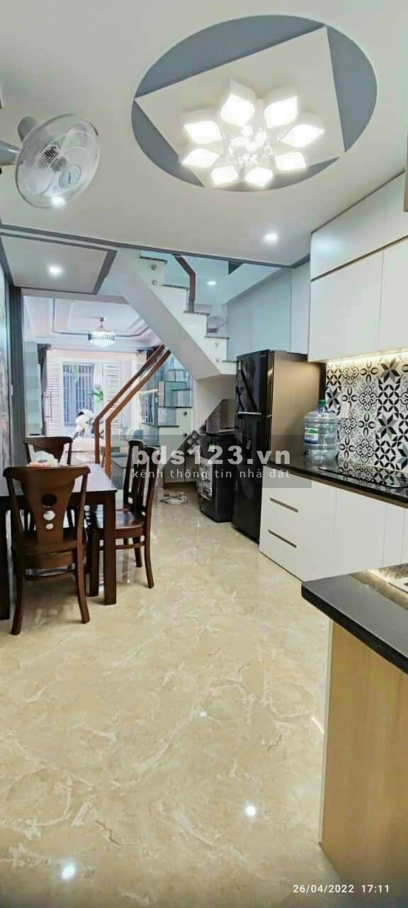 Ra riêng bán nhà D2 BT 65M, 2.2ty950, SHR, có nội thất đầy đủ. Có sân thượng. SHR chính chủ. LH LÂM