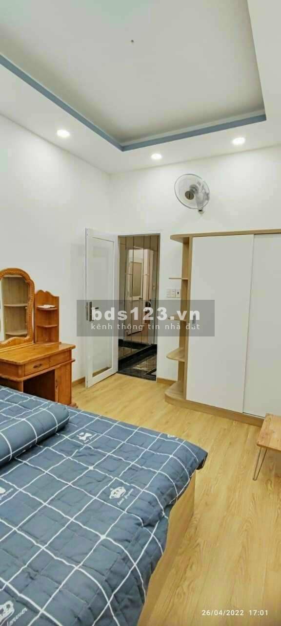 Ra riêng bán nhà D2 BT 65M, 2.2ty950, SHR, có nội thất đầy đủ. Có sân thượng. SHR chính chủ. LH LÂM