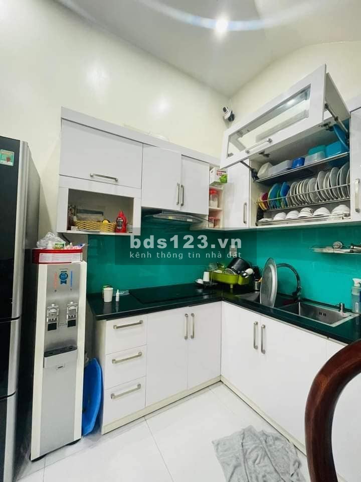 Bán nhà đẹp Tôn Đức Thắng, Đống Đa 34m2, 4 tầng, mt 3.3m, giá 4.45 tỷ.