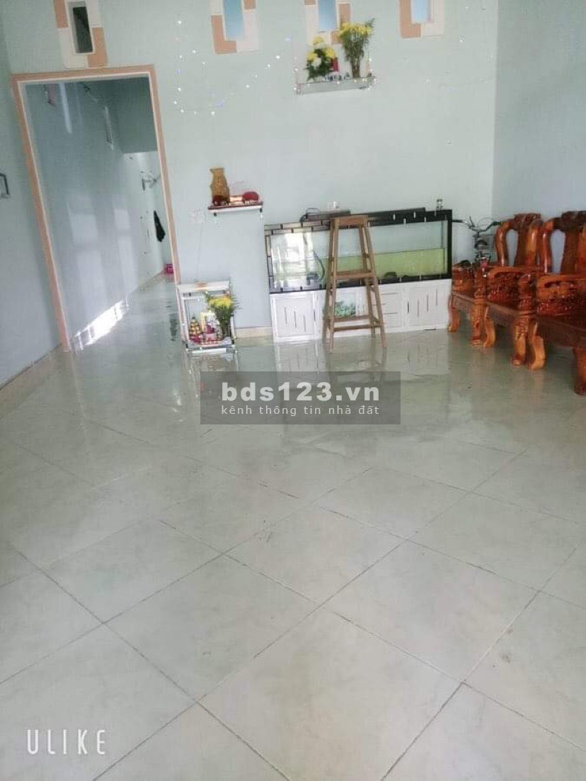 chính chủ cần bán gấp nhà cấp 4 mới xây 2 phòng ngủ 1 bếp nhà vs đầy đủ tiện nghi