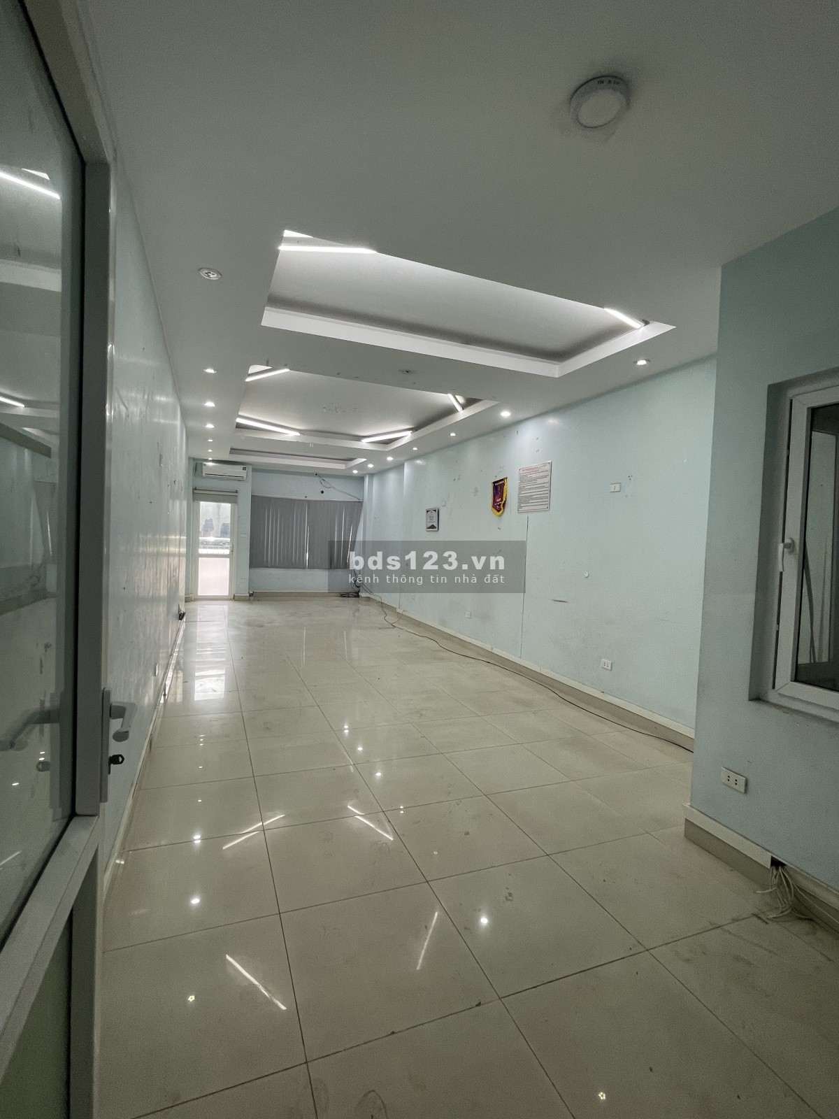 Chính chủ cho thuê văn phòng 110M2 Hoàng Văn Thái