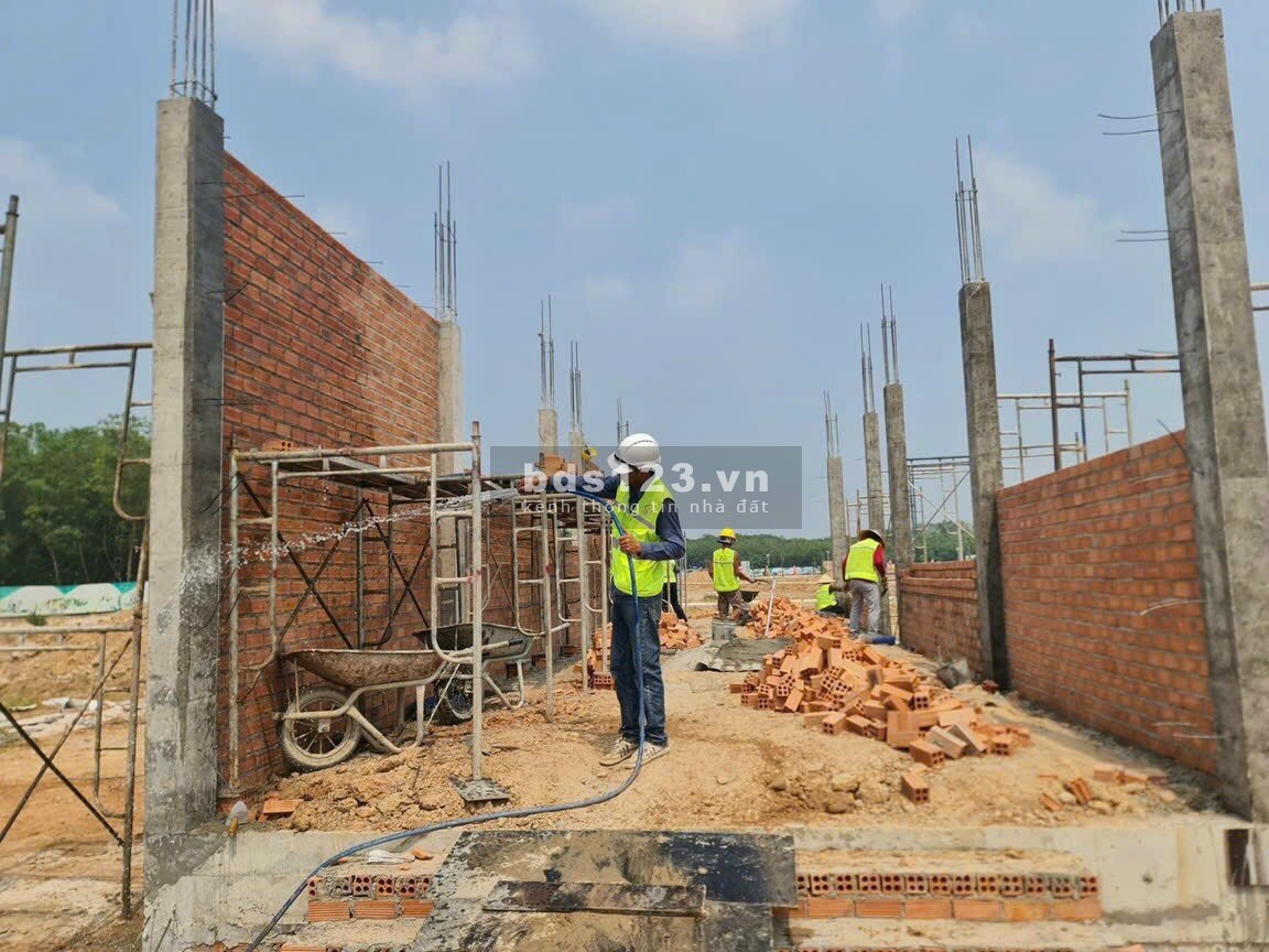 Chính chủ cần bán lại lô đất ngay trung tâm kcn Visip 2 Bình Dương