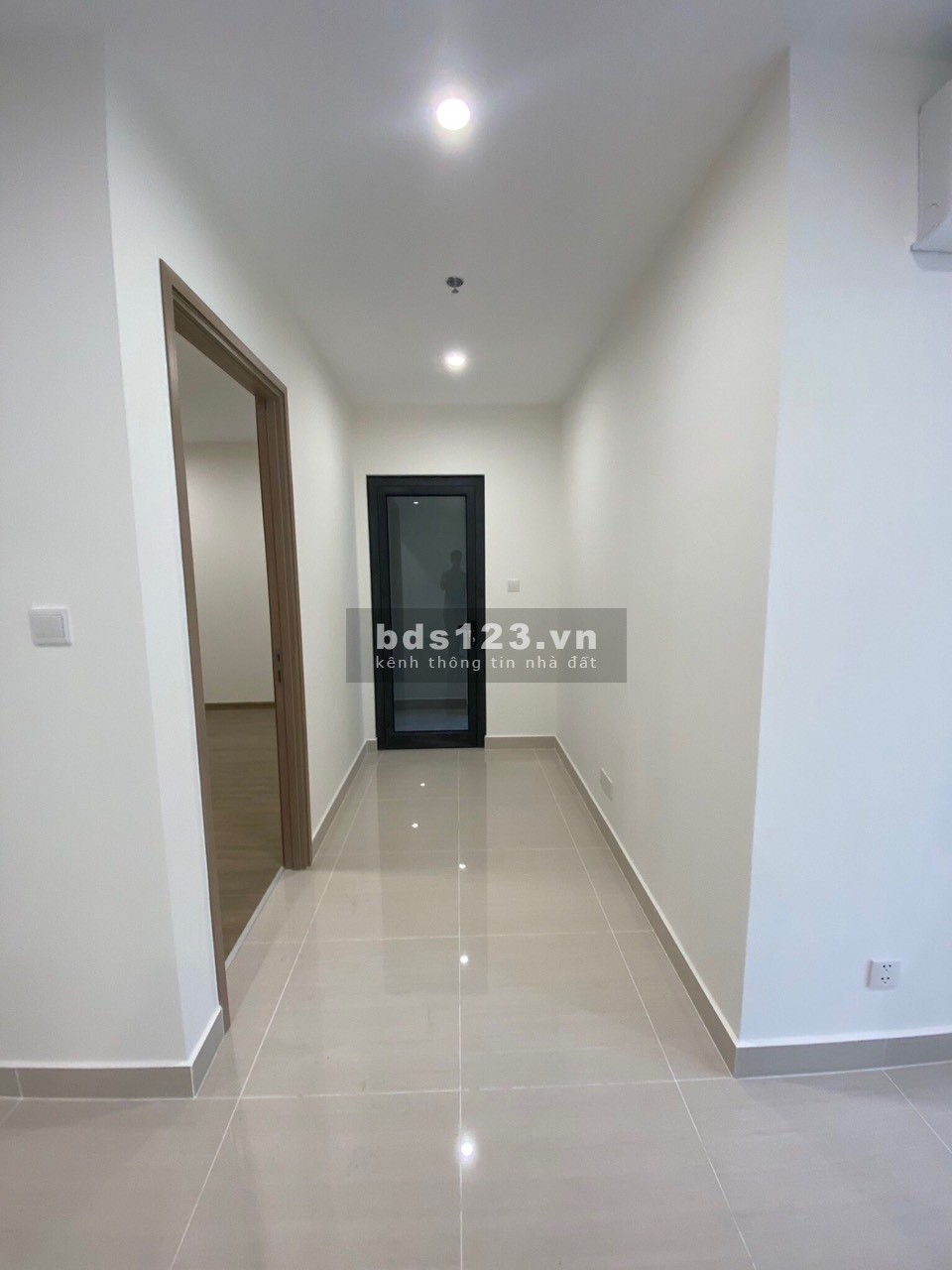 Chính chủ cần bán gấp căn hộ 1PN+ 47M2 Origami Vinhomes Grand Park quận 9 ngộp giá chỉ 1ty8 full NT