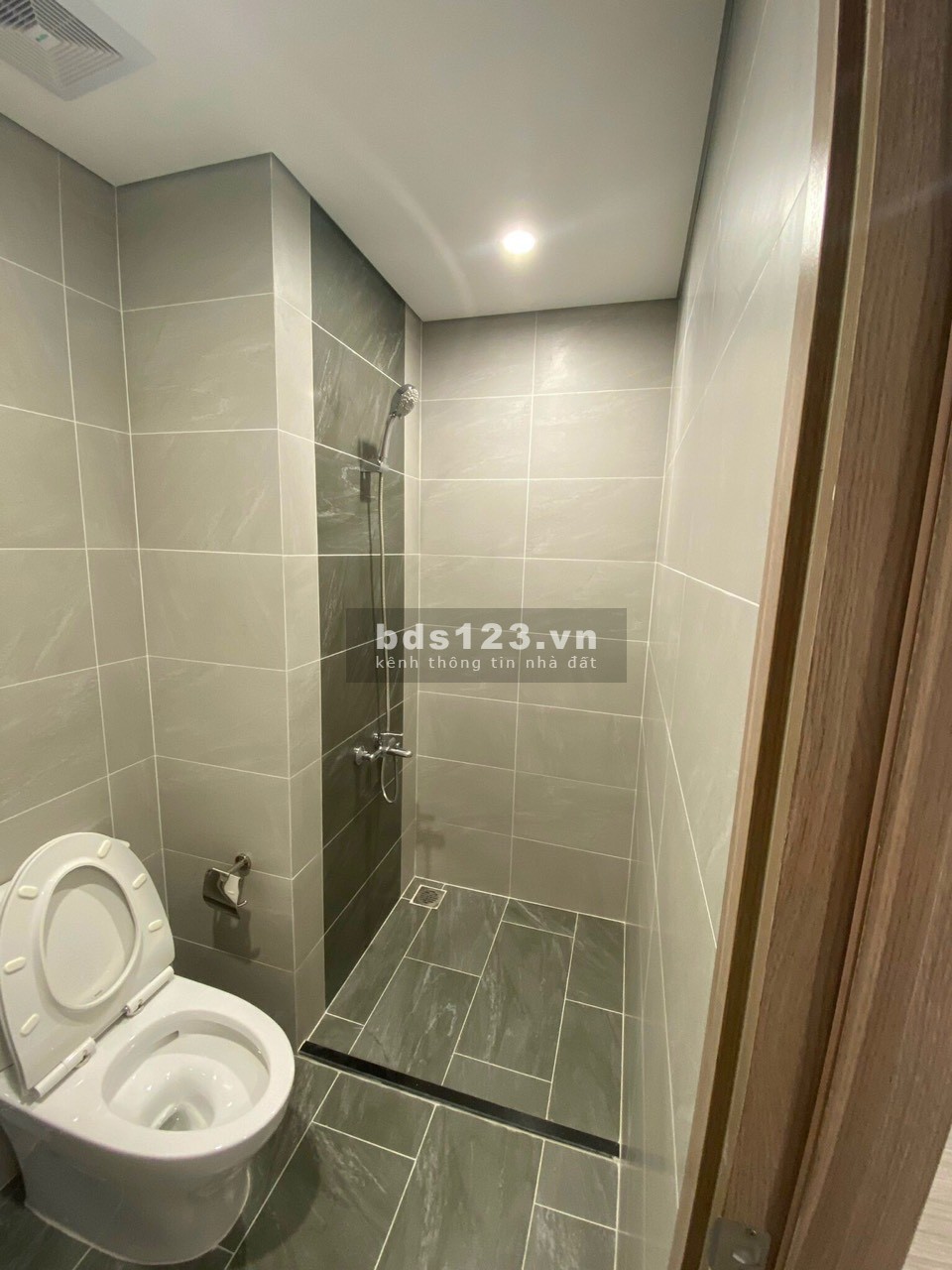 Chính chủ cần bán gấp căn hộ 1PN+ 47M2 Origami Vinhomes Grand Park quận 9 ngộp giá chỉ 1ty8 full NT