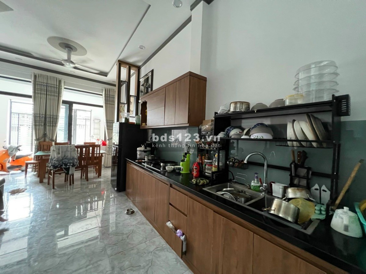 Bán nhà 1 trệt 1 lầu mới đẹp P.TÂN HIỆP đường oto thông, chốt 3 tỷ