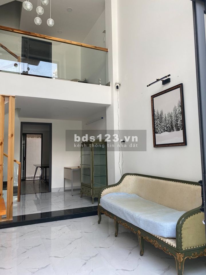 Nhà bán chính chủ đang ở, đúc 5T, 140m², giá 6.2 tỷ