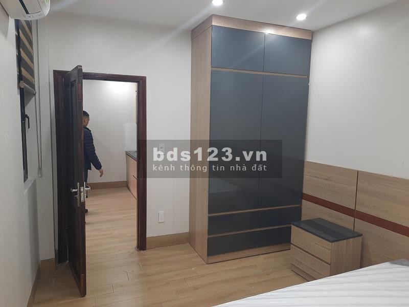 Cho thuê gấp CHDV 1N,1K siêu rộng Full đồ tại ngõ 294 Kim Mã, Ba Đình. Chỉ 8 triệu