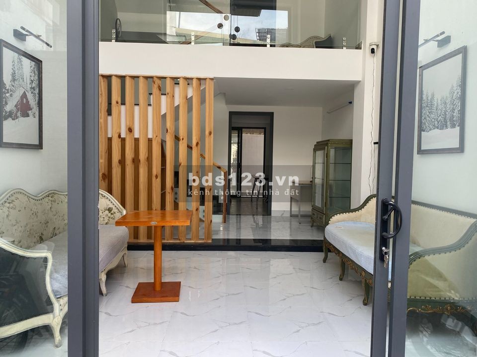 Nhà bán chính chủ đang ở, đúc 5T, 140m², giá 6.2 tỷ