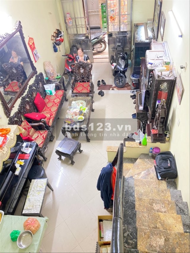 Bán nhà mặt ngõ Trung Liệt khu trung t m Đống Đa 45m2 x 5 tầng 7.5 tỷ ô tô qua cửa