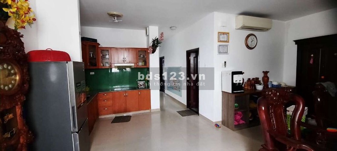 Bán gấp căn hộ Sacomreal 584, 82m2, 2ty470 2pn. Full nội thất, có bớt lộc cho anh chị thiện chí.