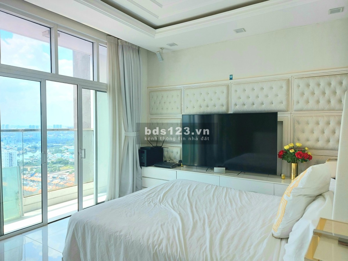 Bán căn Penthouse Sunrise City, Nguyễn Hữu Thọ, Q7, đối diện siêu thị Lotte Mart (gần Phú Mỹ Hưng).