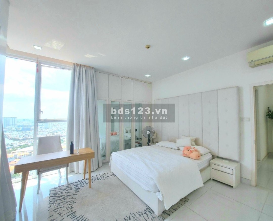 Bán căn Penthouse Sunrise City, Nguyễn Hữu Thọ, Q7, đối diện siêu thị Lotte Mart (gần Phú Mỹ Hưng).