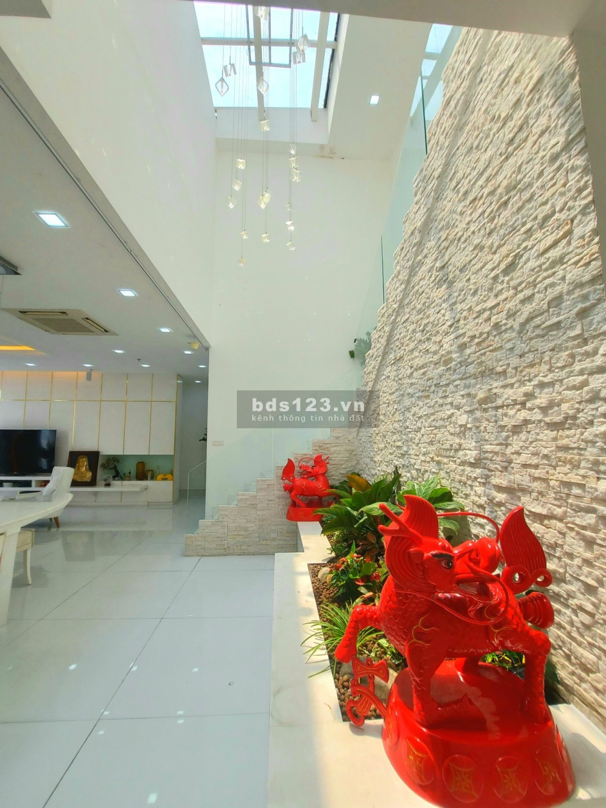Bán căn Penthouse Sunrise City, Nguyễn Hữu Thọ, Q7, đối diện siêu thị Lotte Mart (gần Phú Mỹ Hưng).