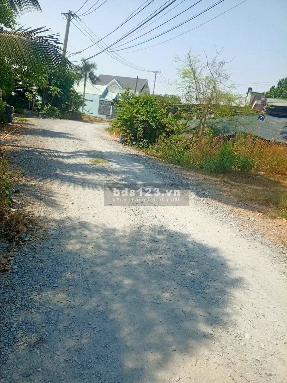 Bán đất 765tr/153m2 thổ cư, Nguyễn Thị Cẩm,Tân Phú trung, Củ chi.