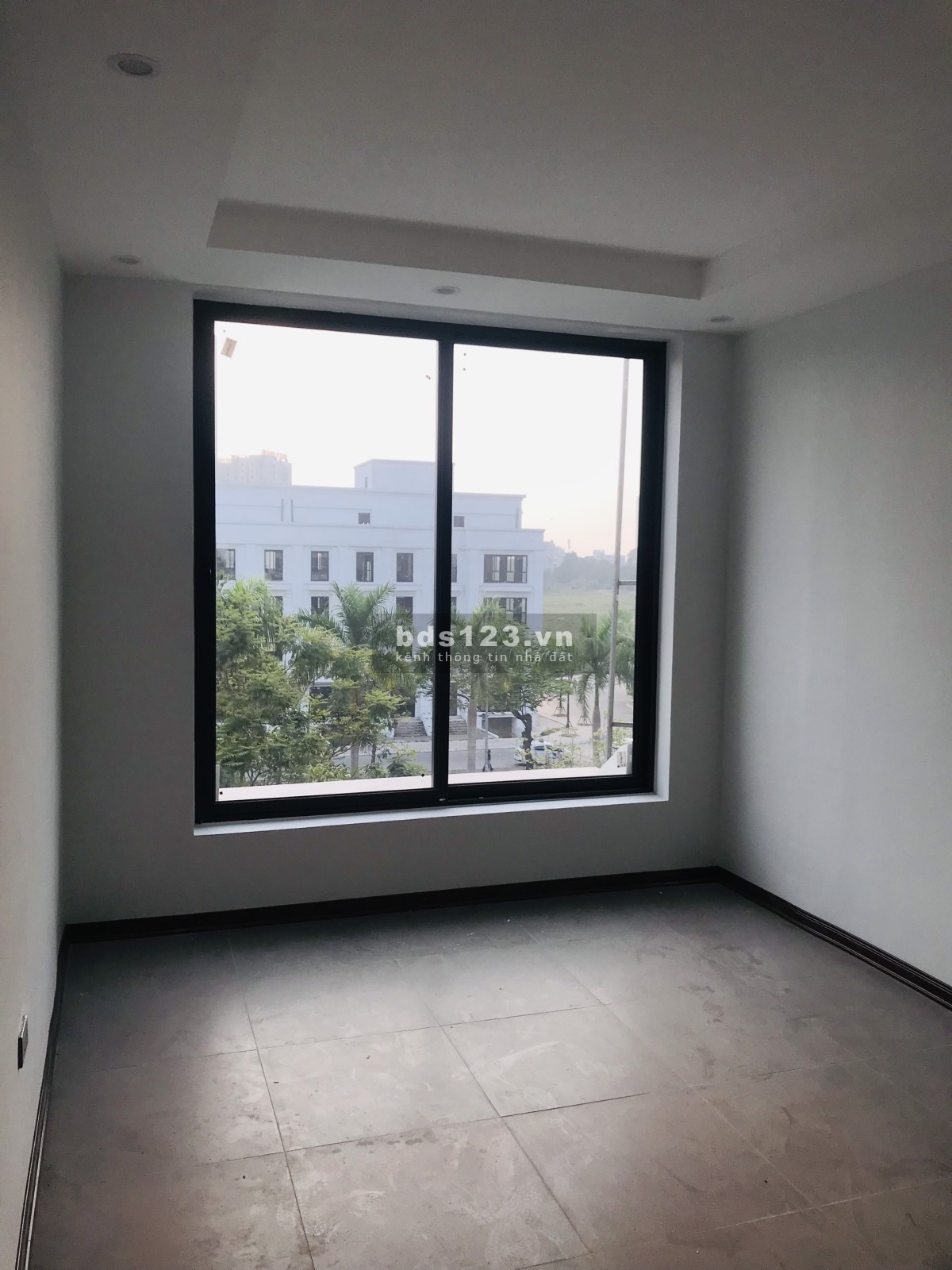 Cho thuê Biệt thự Geleximco Lê Trọng Tấn, Hà Đông. Căn góc DT 266m2, 4 tầng. Giá 35tr