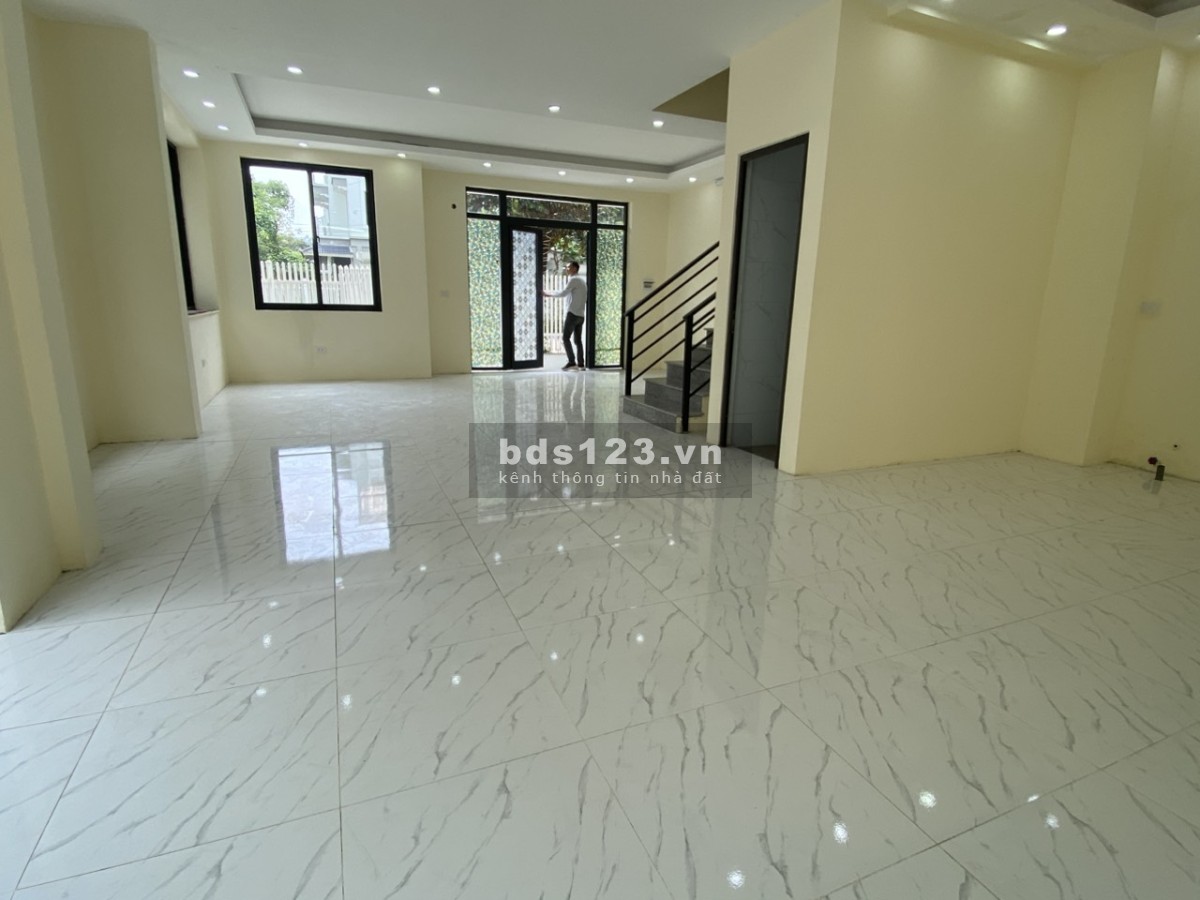 Cho thuê Biệt thự Geleximco Lê Trọng Tấn, Hà Đông. Căn góc DT 266m2, 4 tầng. Giá 35tr