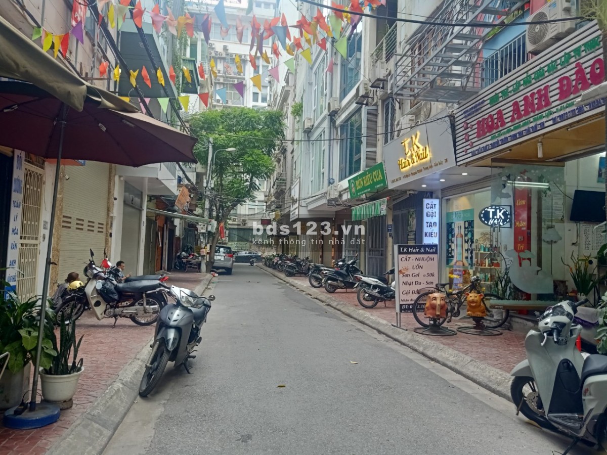 Cho thuê nhà nguyên căn, Nguyễn Chánh, Cầu Giấy, 40m2 x 4T, Mt 5m, Giá: 20Tr/Th. (Có TL)