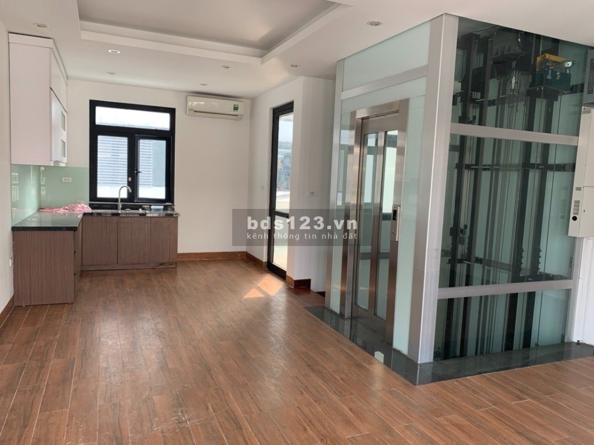 Cho thuê liền kề Vinhomes Gardenia Hàm Nghi, DT 95m2 *5T thông sàn, thang máy giá 50 triệu