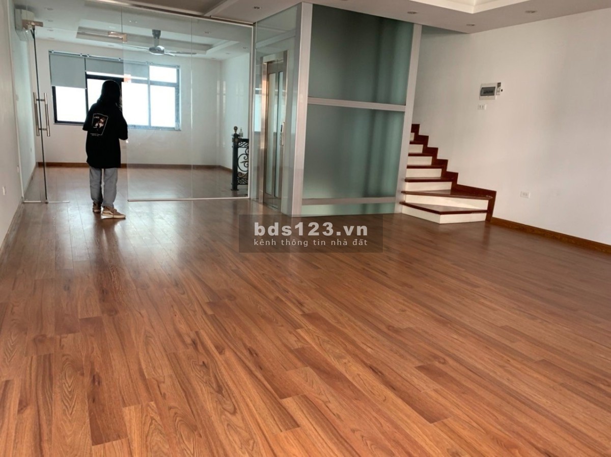 Cho thuê liền kề Vinhomes Gardenia Hàm Nghi, DT 95m2 *5T thông sàn, thang máy giá 50 triệu