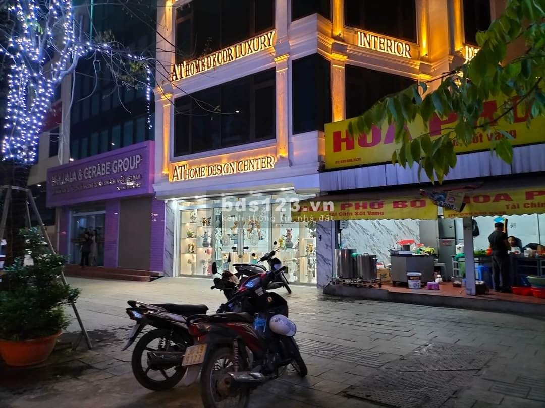 Cho thuê nhà nguyên căn, mặt phố, Phạm Văn Đồng, Bắc Từ Liêm, 70m2 x 4T, Mt 5m, Giá: 14 Tr/Th
