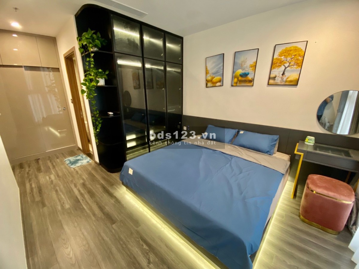 Bán căn hộ 2PN chính chủ căn góc 70m² siêu đẹp full nội thất view hồ Vinhomes Ocean Park Gia Lâm