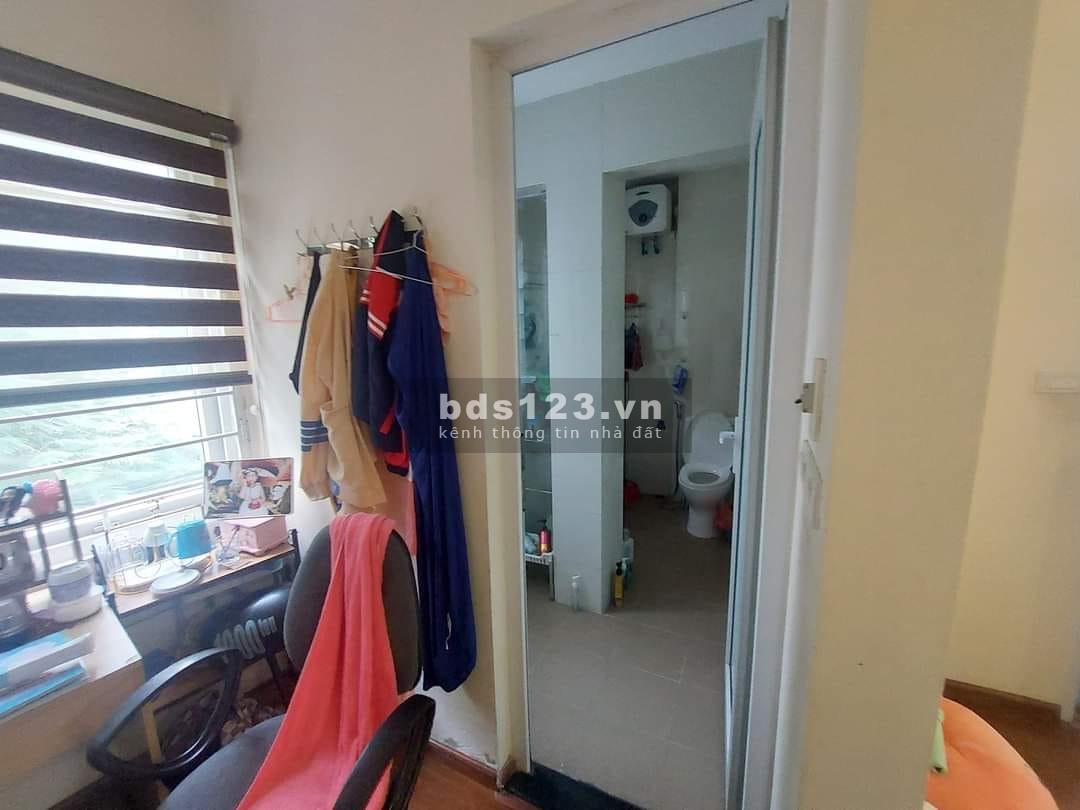 Lô góc, oto tránh, ngõ thông kinh doanh sầm uất - Dịch Vọng Hậu, 2 mặt view thoáng vĩnh viễn