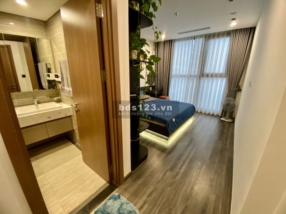 Bán căn hộ 2PN chính chủ căn góc 70m² siêu đẹp full nội thất view hồ Vinhomes Ocean Park Gia Lâm
