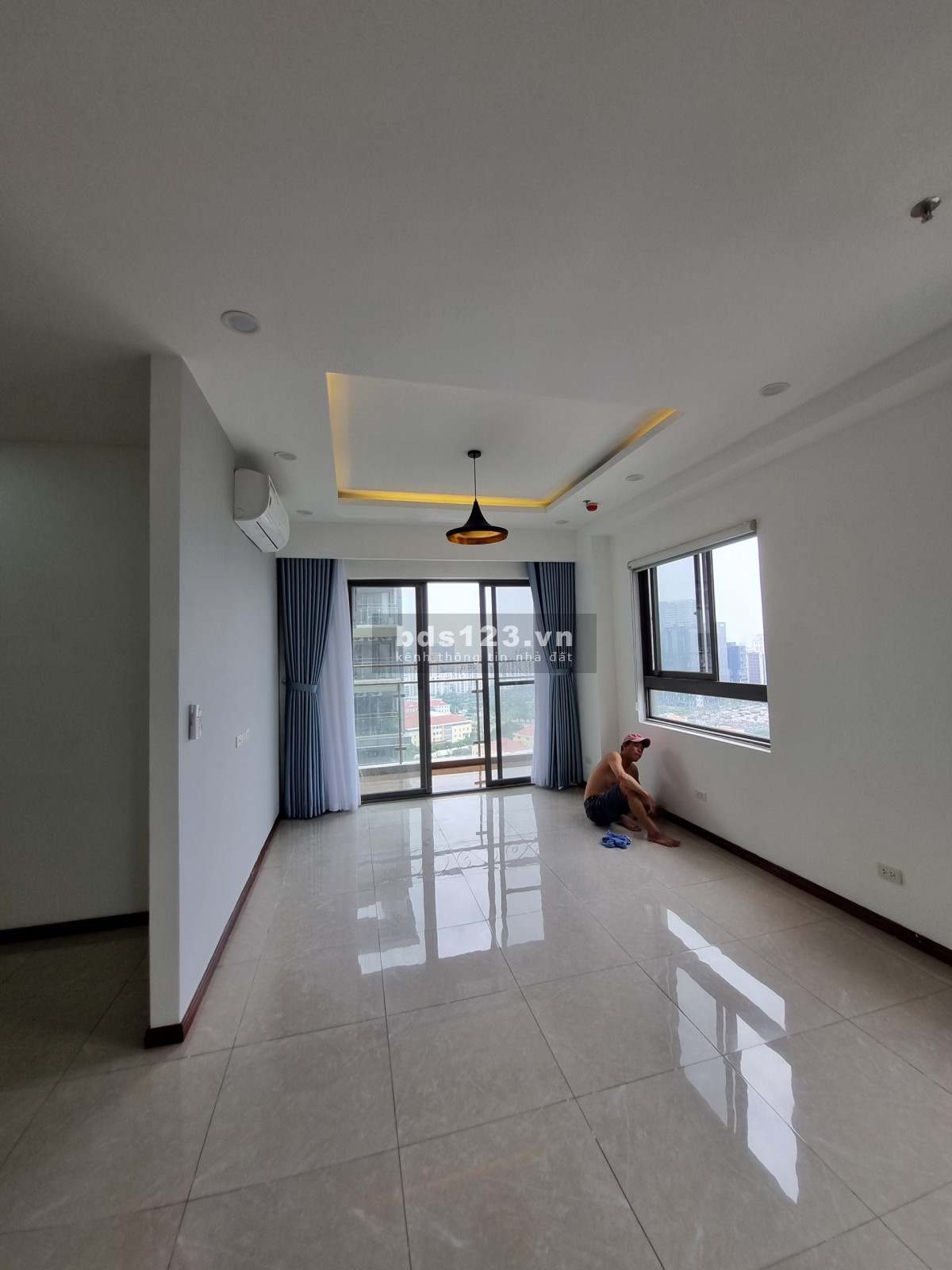 Cần cho thuê căn hộ Docklands Saigon, Đ/C 99 Nguyễn Thị Thập, Tân Phú,