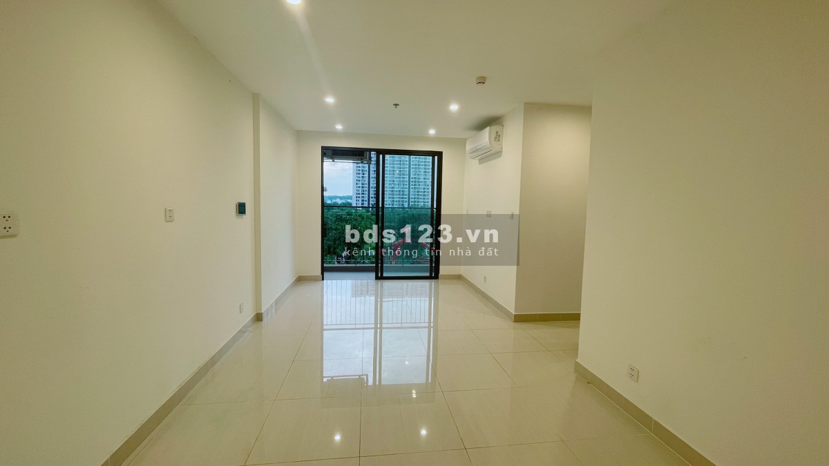 Cho thuê căn 3PN view hồ bơi, cá koi Vinhomes Quận 9 chỉ 6,5 triệu