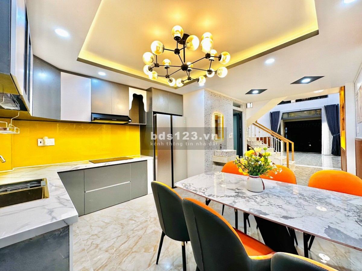 Bán nhà hxh 6m có vỉa hè Phạm Văn Chiêu, Phường 14, Quận Gò Vấp