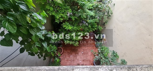 Bán nhà đường Võ Chí Công. Dt 91m, 4T, Mt 4,8m, 17,7ty. Giá tốt, Ô tô vào nhà, KDoanh Vp, Trụ sở Cty