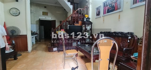 Bán nhà đường Võ Chí Công. Dt 91m, 4T, Mt 4,8m, 17,7ty. Giá tốt, Ô tô vào nhà, KDoanh Vp, Trụ sở Cty