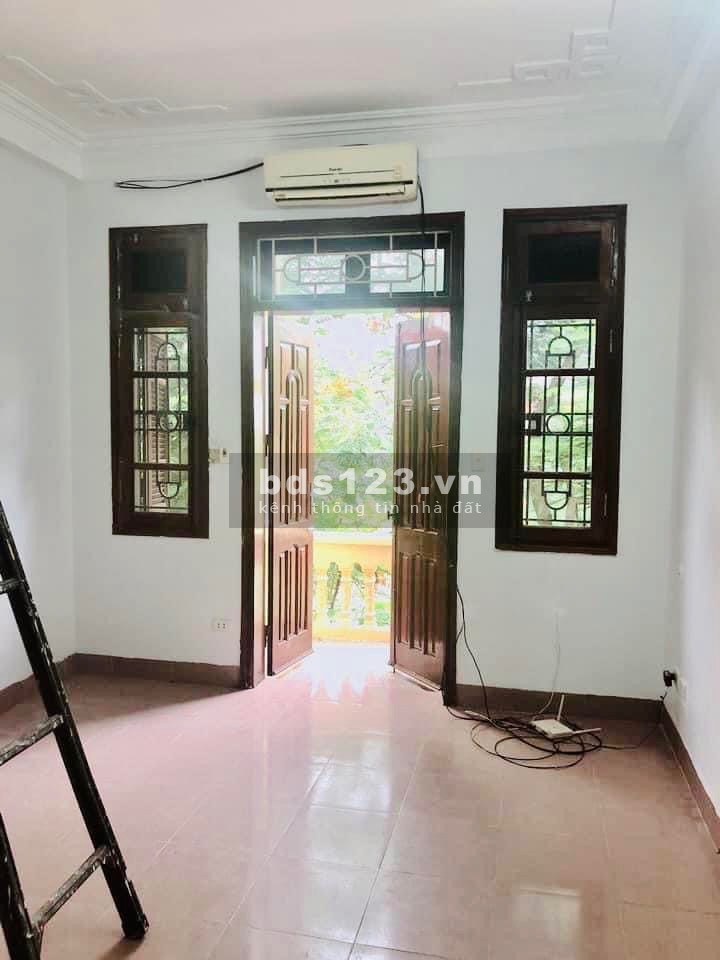 Siêu hiếm bán gấp nhà view hồ đường Kim Giang 55m, ngõ to như phố, nhỉnh 5 tỷ