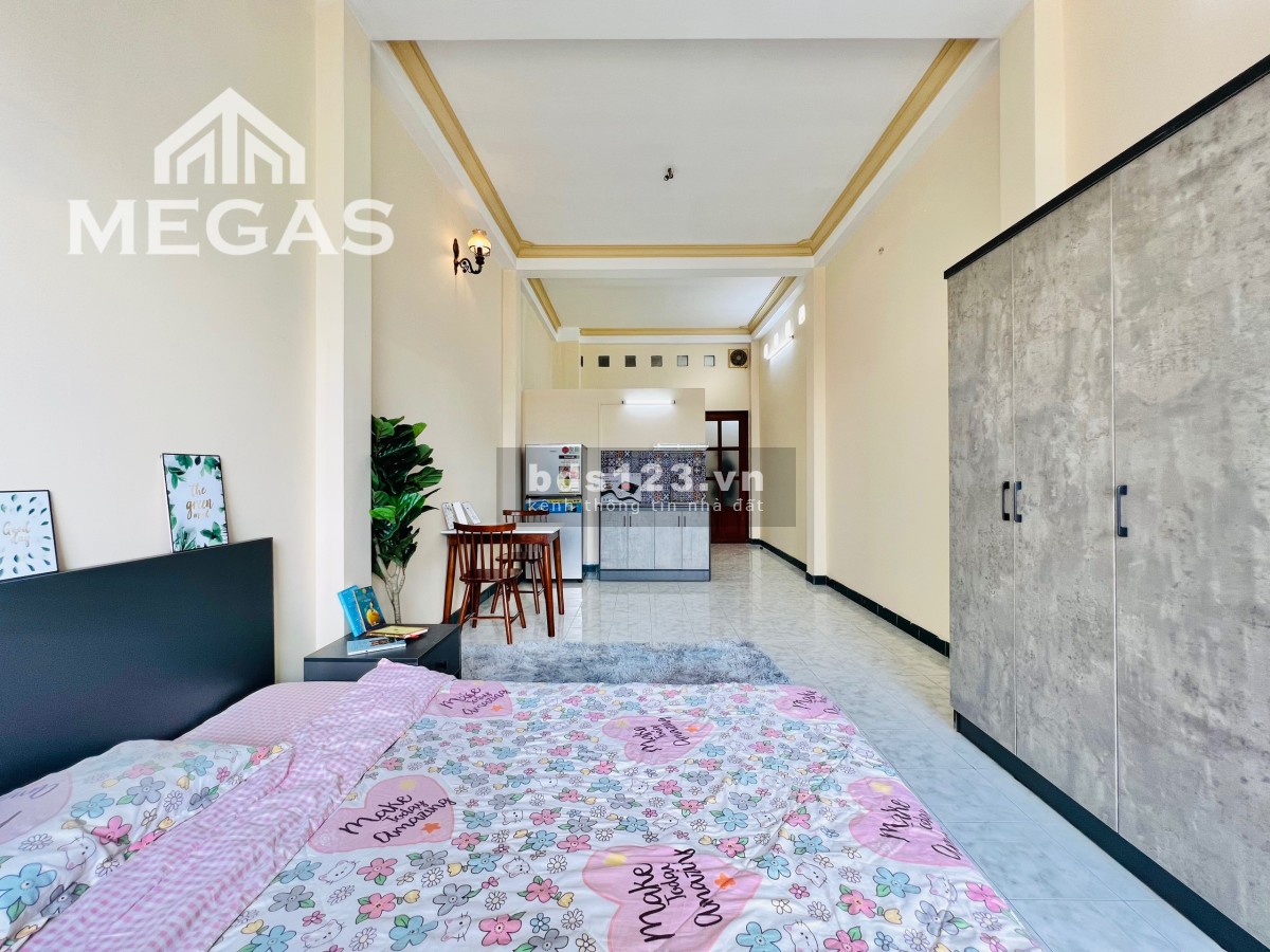 Căn hộ cho thuê full nội thất ngay cầu vượt - bancol rộng rãi, máy giặt riêng