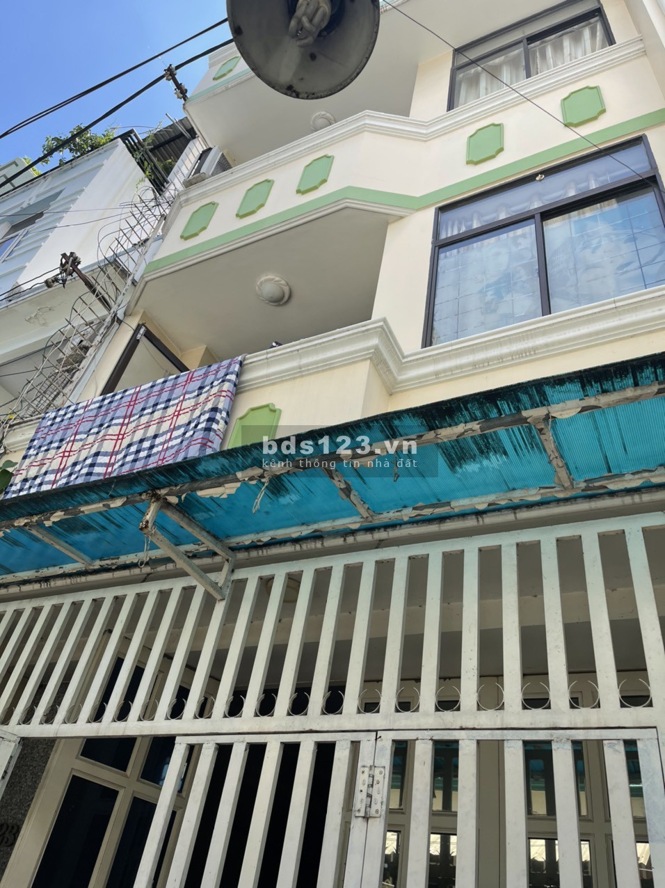 Nhà hẻm 4m 263/23 Nguyễn Trãi phường Nguyễn Cư Trinh quận 1