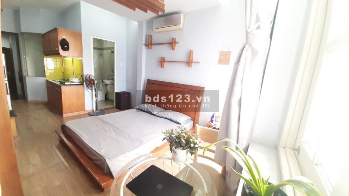 Bán toà CHDV 5 tầng HXH đường (D2) Nguyễn Gia Trí, Phường 25, 4x17m NH, 12 Phòng, HĐT 75Tr, 10.8 Tỷ