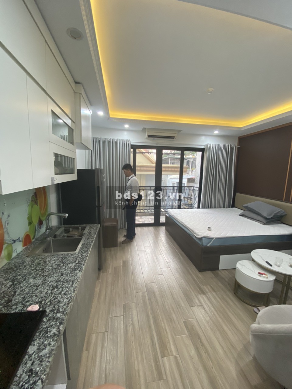 Cho thuê căn hộ dịch vụ Số 61C, Ngõ 29 Võng Thị, Tây Hồ. Sát View hồ cực thoáng. Chỉ 6Xtr