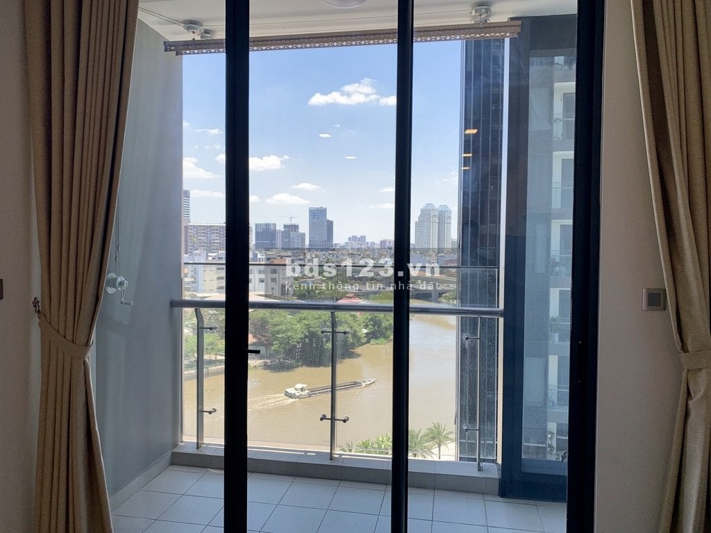 bán gấp căn hộ 50m giá 5ty Vinhomes Q1 Tphcm