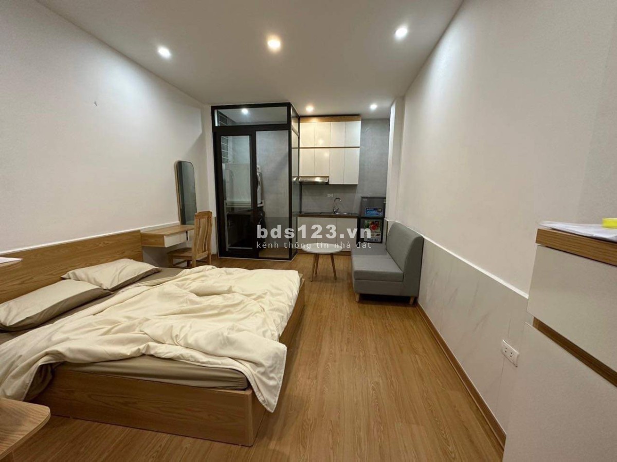 Bán nhà phố Nguyễn Khang (Yên Hoà). Diện tích 45m², 5 tầng,