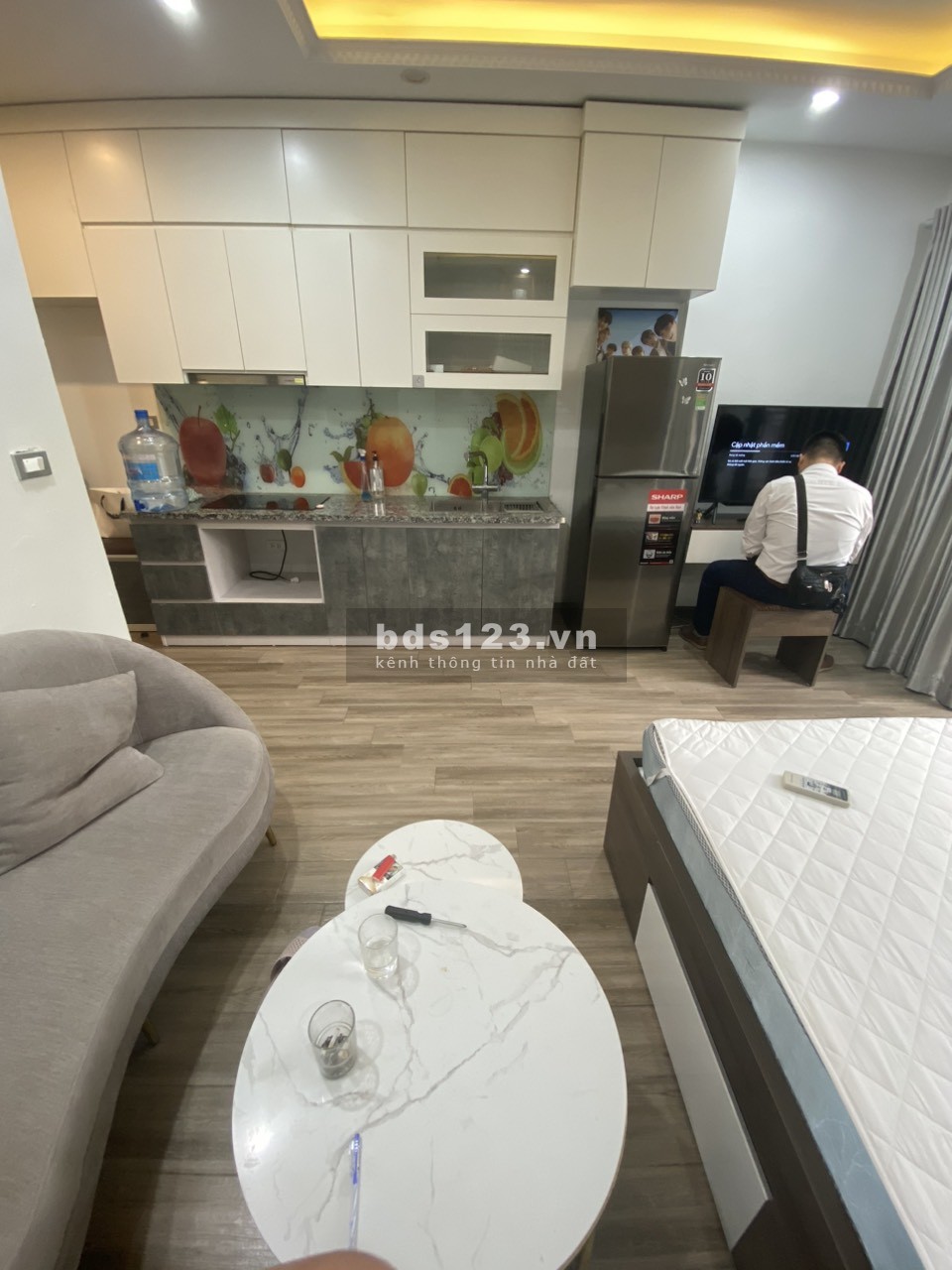 Cho thuê căn hộ dịch vụ Số 61C, Ngõ 29 Võng Thị, Tây Hồ. Sát View hồ cực thoáng. Chỉ 6Xtr