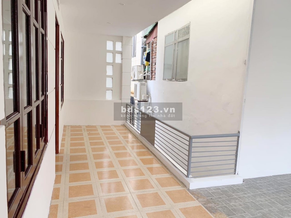 Bán gấp biệt thự phố Tây Sơn, cách phố 15m, 75m2 x 4T, giá chỉ 6.9 tỷ.