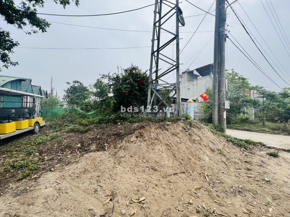 Đất thị trấn Cô Tô sẵn sổ đỏ, full thổ cư, phù hợp để kinh doanh